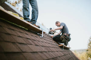 Local Roofers in Lake Hughes, CA